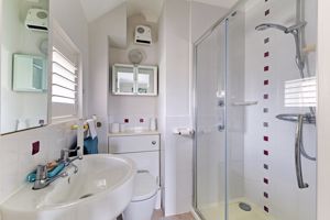 Photo 25- click for photo gallery